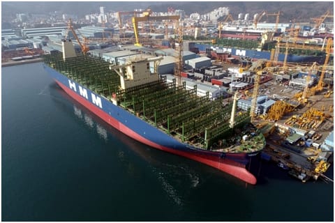 HMM containership under construction