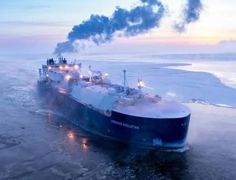 Arctic LNG tanker