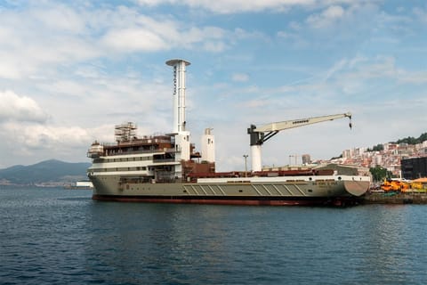 multipurpose cargo vessel 