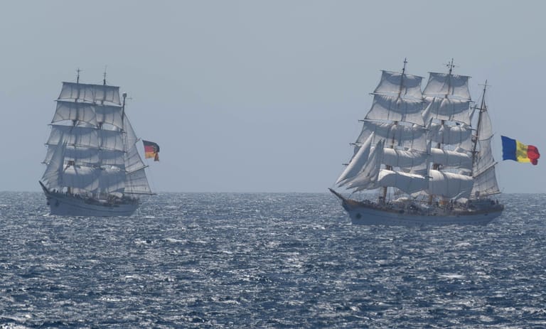 Gorch Fock (left) with Romanian sister ship Mircea (right) (USCG)