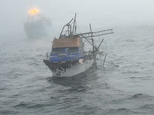 Fishing vessels Nora J (center) and Tabitha in foggy conditions off Grays Harbor (USCG)