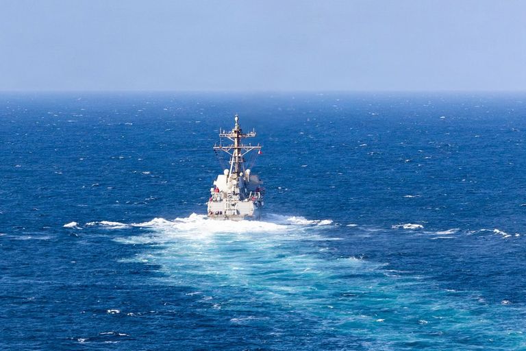 Destroyer USS Rafael Peralta participates in the blockade (CENTCOM)