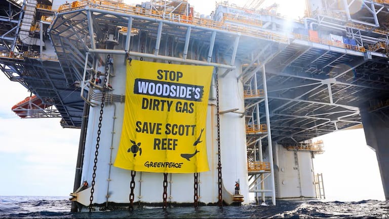 Greenpeace gas platform boarding