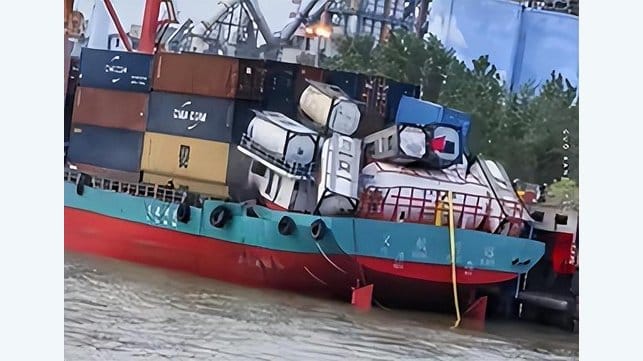 river container vessel damaged by explosion