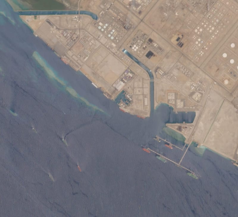 Tankers loading at Yanbu (file image via Sentinel-2 / CJRC)