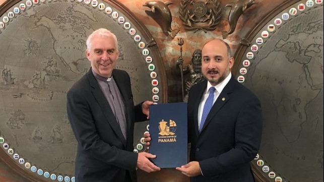 At the signing: Revd Canon Andrew Wright, Secretary General of The Mission to Seafarers, and Jorge Barakat Pitty, Minister of Maritime Affairs and Administrator of the Panama Maritime Authority (AMP)