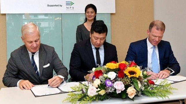 L-R: John Denton AO, Secretary-General of ICC, Dorjee Sun, CEO of Perlin and Steen Brodsgaard Lund, Chairman of SSA Digital Transformation Committee. MPA Chief Executive Quah Ley Hoon witnessed the signing.