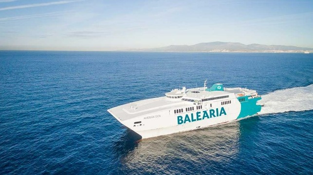 The fast ferry Avemar Dos of the Spanish shipping company Balearia has four new mtu engines and a new mtu automation system plus remote service mtu Go! from Rolls-Royce.