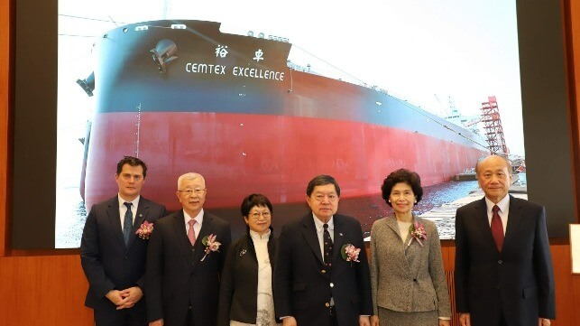 Left to right : Mr Jeff Hsu, Executive Vice President, U-Ming Marine Transport Corporation  Mr CK Ong, President, U-Ming Marine Transport Corporation  Mrs CK Ong, wife of Mr CK Ong  Mr Douglas Hsu, Chairman of the Far Eastern Group  Mrs Eugenia Chen Chang, wife of Chairman Chia-Juch Chang, China Development Financial Holding Corporation Chairman Chia-Juch Chang, China Development Financial Holding Corporation