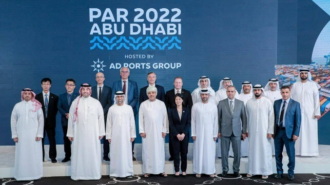 A group photo of representatives of delegations participating in the Port Authorities Roundtable (PAR 2022) hosted in Abu Dhabi in the presence of H.E. Eng. Suhail Mohamed Al Mazrouei, Minister of Energy and Infrastructure in the UAE.