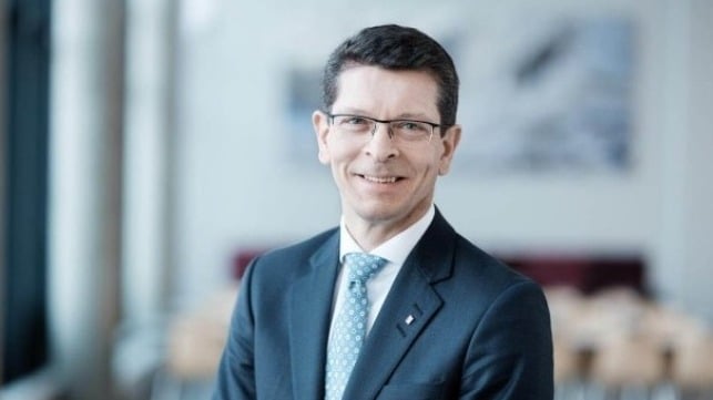 Geir Håøy, CEO of Kongsberg, working in #PartnerShip with Nor-Shipping