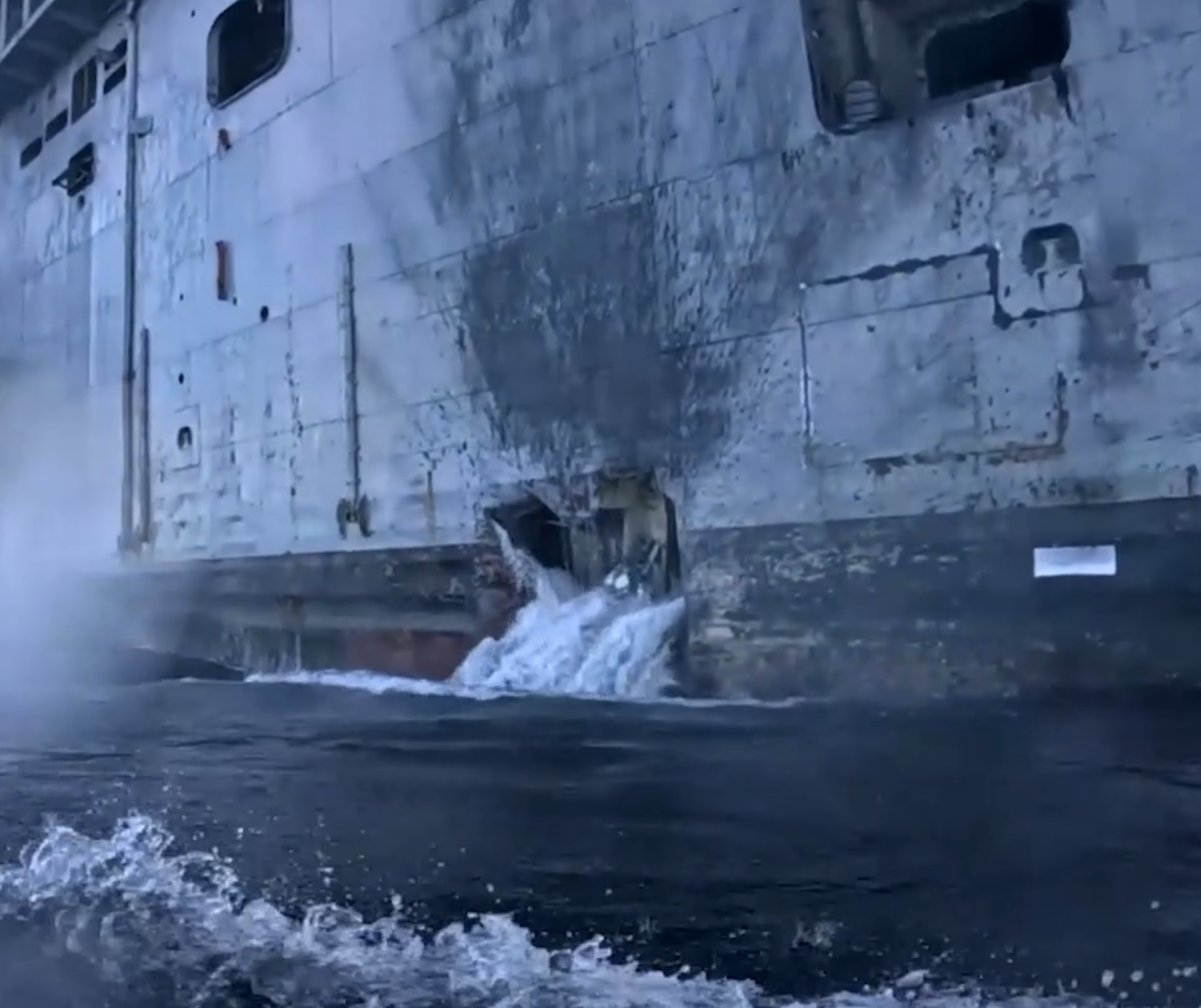 Hull damage to USS Peleliu after the drone boat attack (USN)