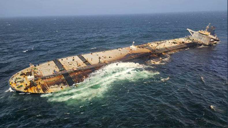 Oman Works to Clean Up Spill as Oil From Stricken Tanker Comes Ashore