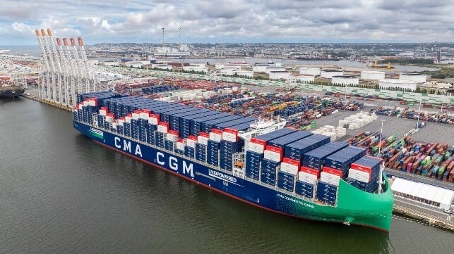 largest LNG containership docked in France