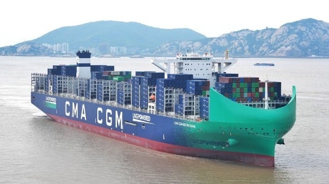 large LNG-fueled containership