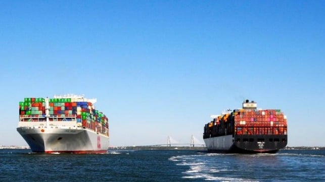 containerships passing