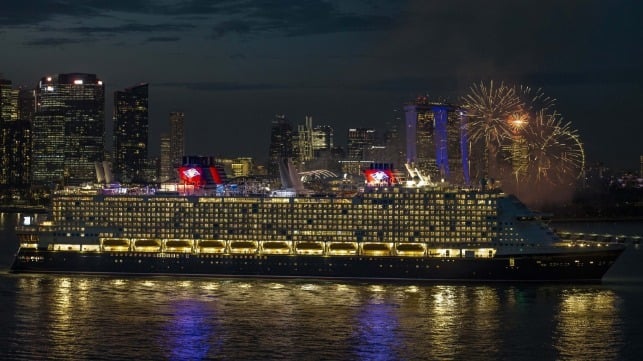 Disney Adventure cruise ship