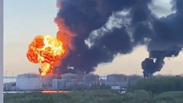 Flame and smoke billow from the St. Petersburg Oil Terminal (Russian social media)
