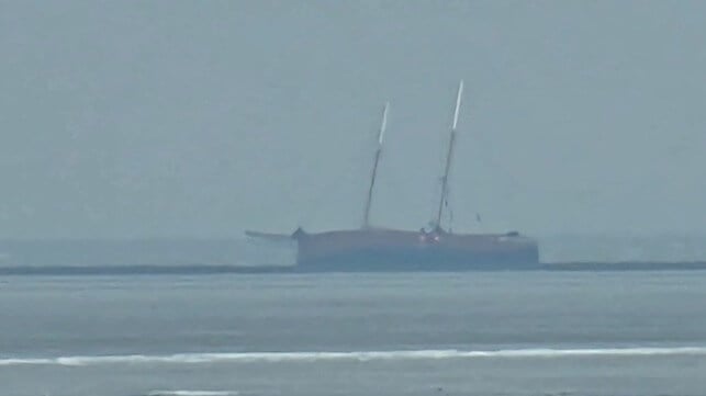 Ethel von Brixham aground (DZgRS)