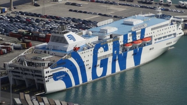 The ferry Fantastic (JordiFerrer / CC BY SA 4.0)