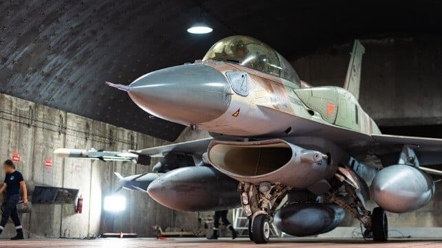 F-16