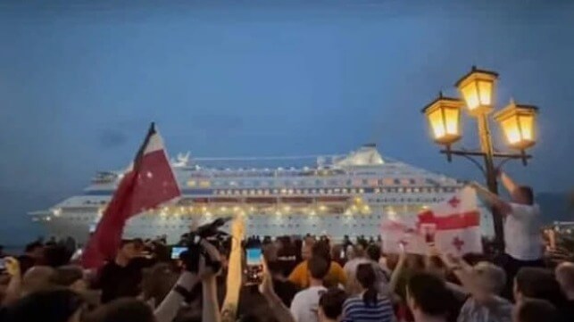 Russian cruise ship protest