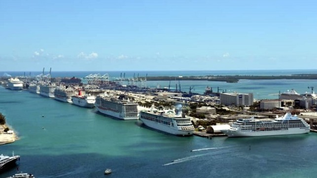 senators propose act to compel restoration of US cruises