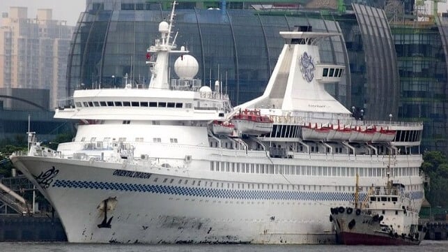 original 1970s cruise ship sold for scrap