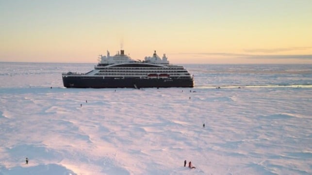 cruise ship Arctic