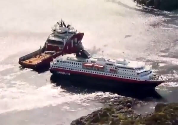 Video: Hurtigruten Ship Grounds in Norway on Return Trip from Shipyard