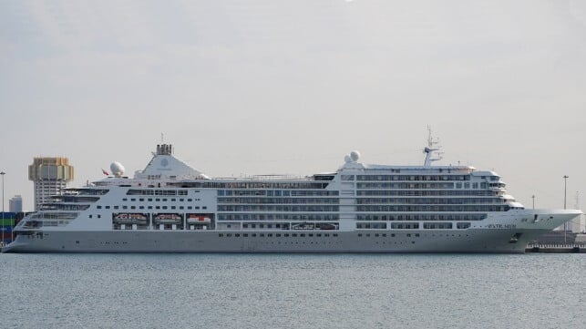 Silver Moon cruise ship
