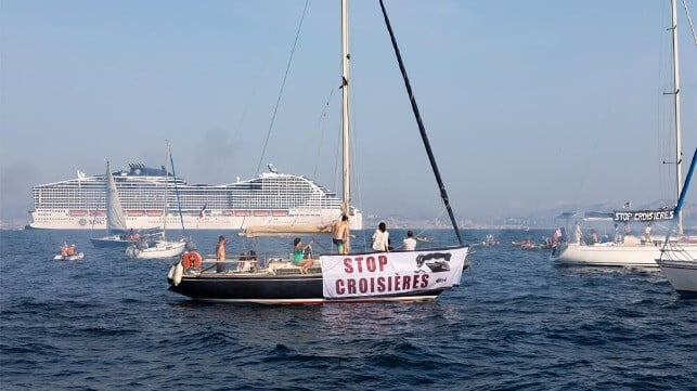 cruise ship protest