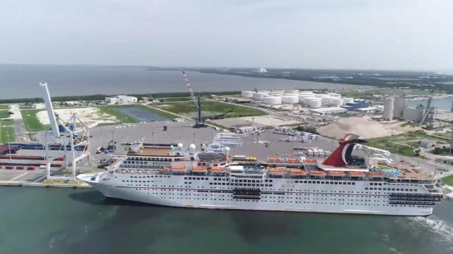 port canaveral cruise ship in storm