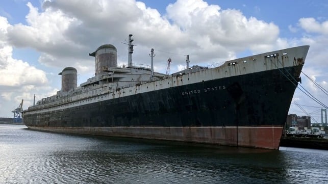 liner SS United States