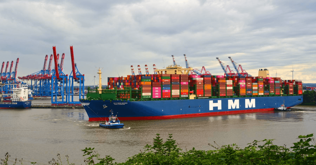 HMM containership