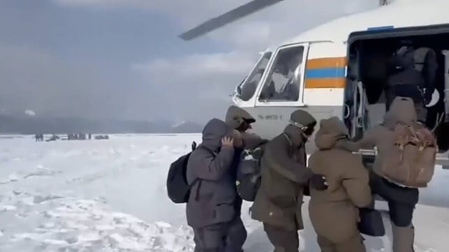 Russian rescue of fishermen