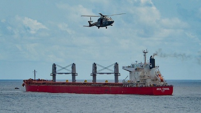Italian Navy intervenes in pirate attack on bulker