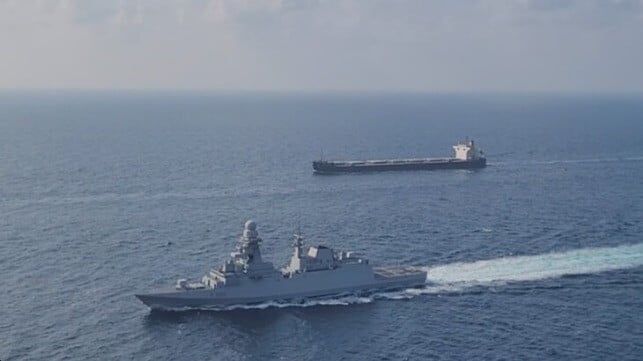 bulker escort in Red Sea