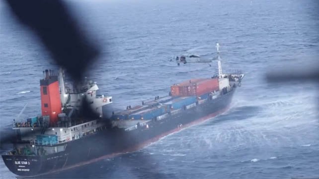 US boarding containership