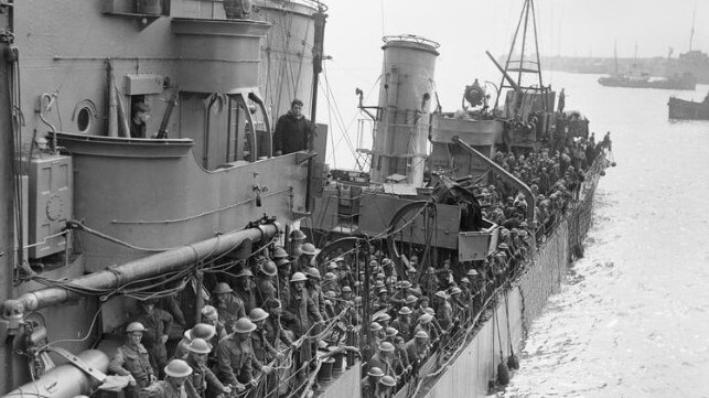 Soldiers evacuated from Dunkirk