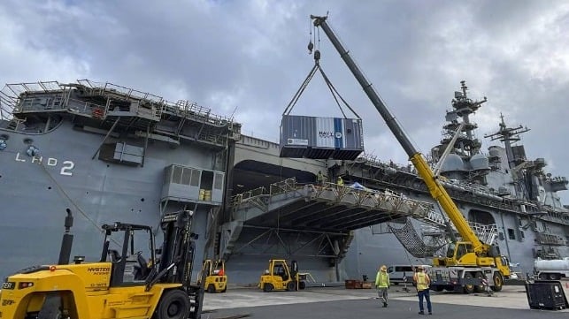 Cargo operations aboard USS Essex, Wei's command (USN file image)