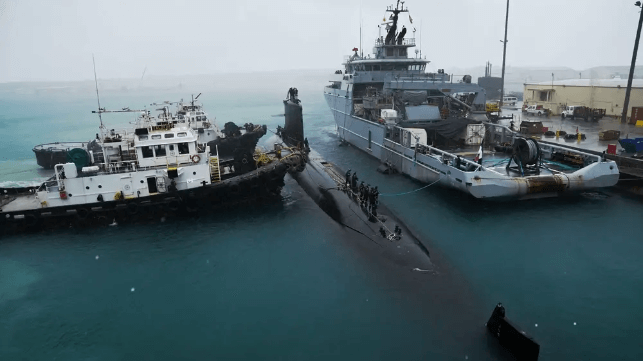 The French submarine FS Emeraude calls at Guam after visiting Australia, November 2020 (USN)