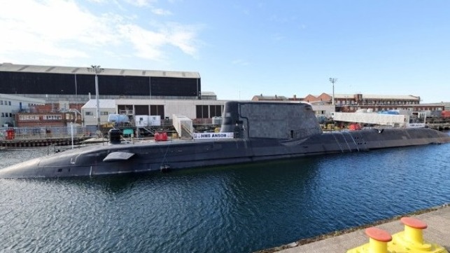 UK to train Australian submariners