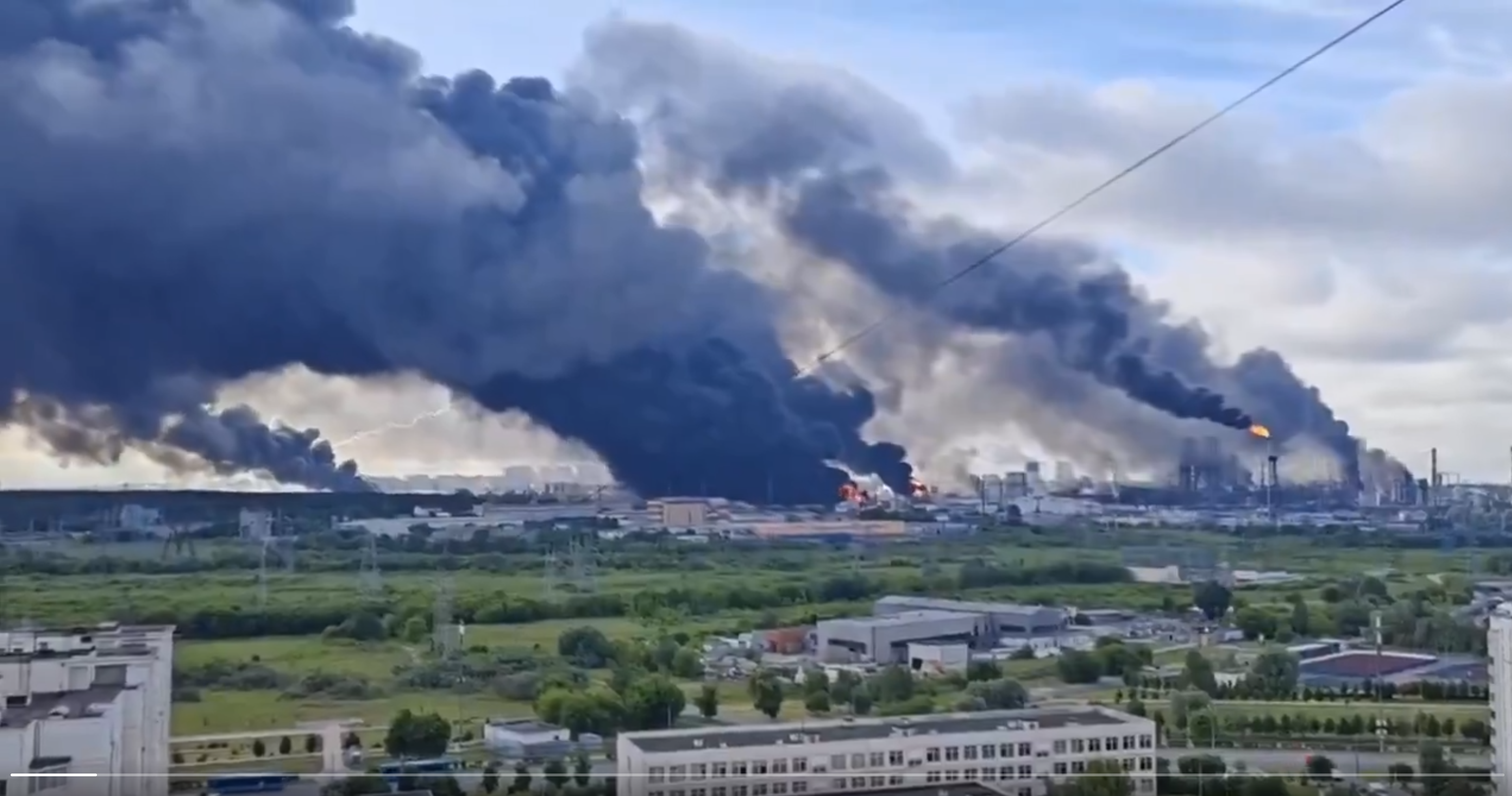 A refinery in Moscow burns after a Ukrainian drone strike, June 2026 (Russian social media)