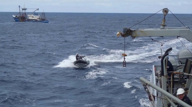 HMS Severn's launch returns from boarding the Friendship, August 2016