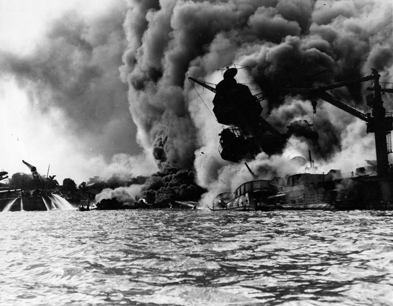 On Veterans Day, Royal Navy Pays Respects at Pearl Harbor Memorial