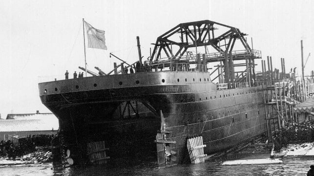 The submarine tender / rescue vessel Komunna, seen here at launch as the Volkhov in 1913 (file image)