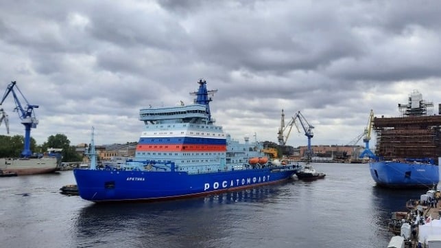 Russia's flagship Arktika-class icebreakers under construction at St. Petersburg. The orders in India would be smaller and would have conventional powerplants (USC file image)