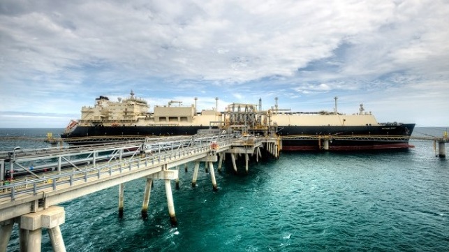 PNG LNG cargo loading