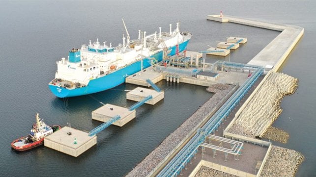 Russian LNG terminal with ship